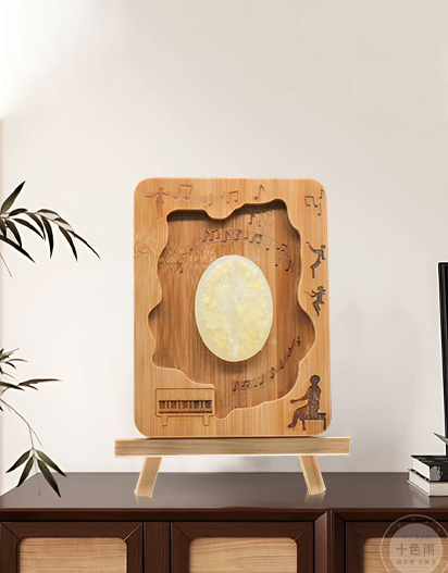 Gesneden houten lamp